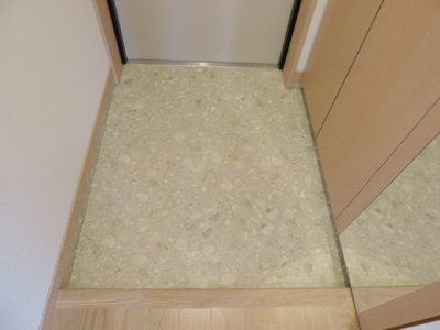 グランヒルズ下曽根の玄関