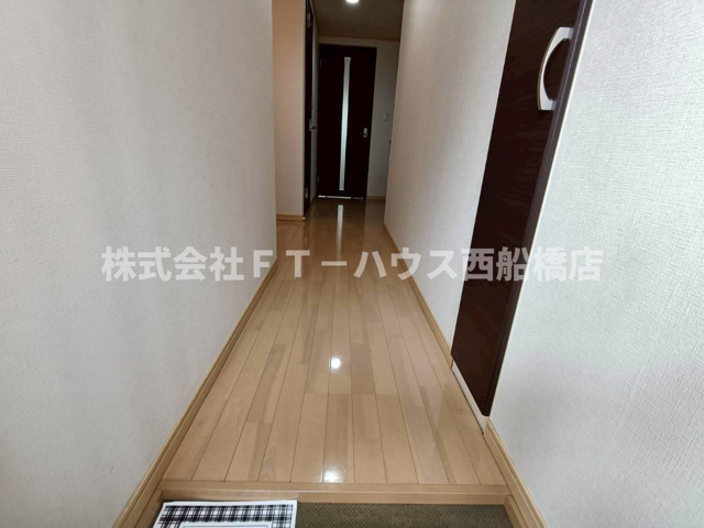 アーク船橋の内装
