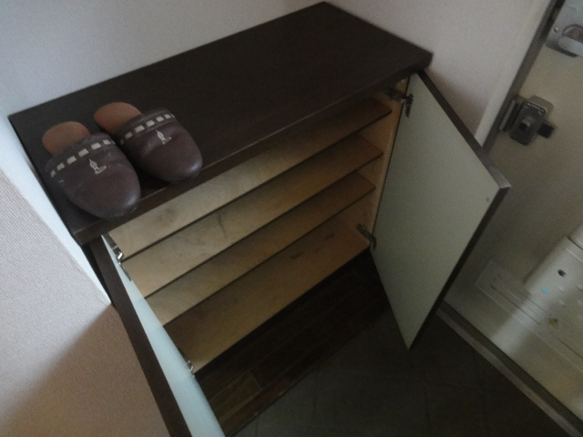 オリーブ宝塚の玄関