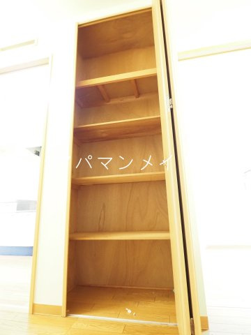 【収納】 | コーポレート東戸塚 | 廊下にある収納スペースです！