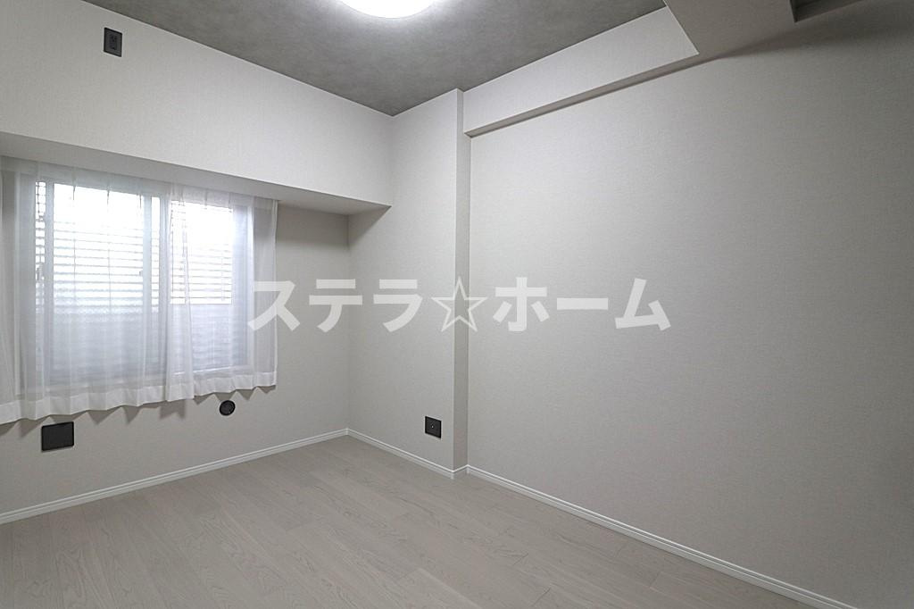 イニシア鶴見パークウエストの洋室|ゆったりした洋室です