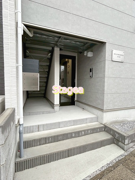 KEIAI RESIDENCE 春日部のエントランス