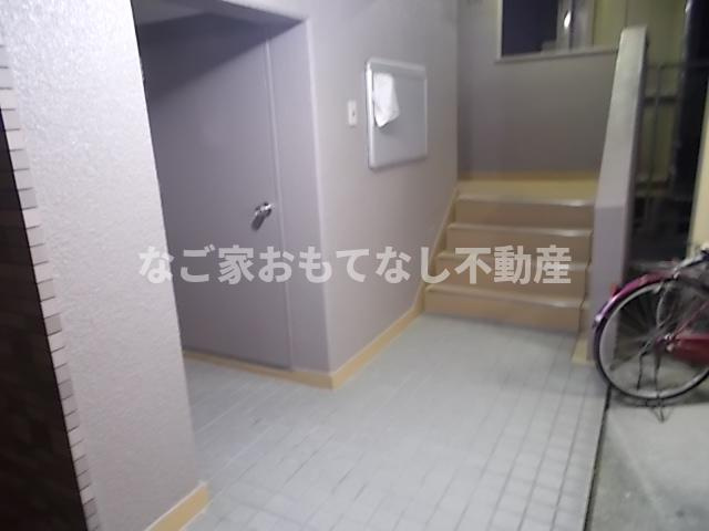 【エントランス】 | メゾンニシビ