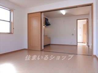 モデッサ　Ⅱ番館の居間・リビング