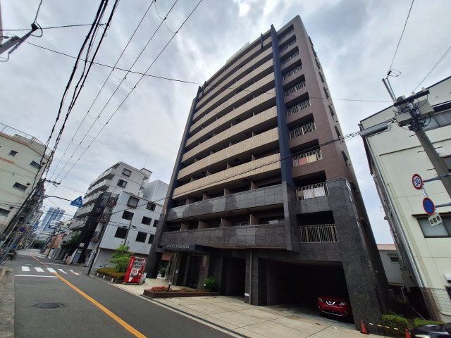 アドバンス西梅田の外観