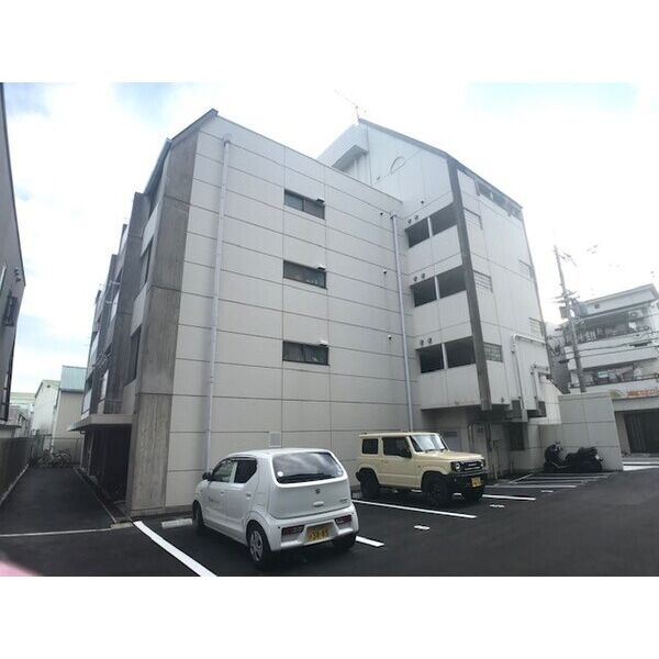 第二阿井マンションの外観