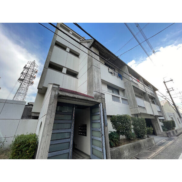 第二阿井マンションの外観