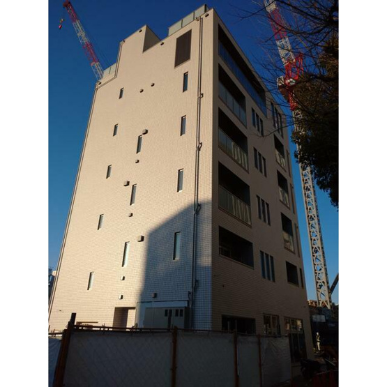 【外観】 | リヴィエールブラン | 鉄筋コンクリート造のがっちりとした建物。