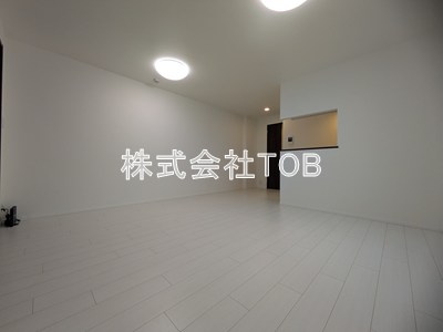 【居間・リビング】 | GRANPASEO明大前Ⅳ | 13.1帖