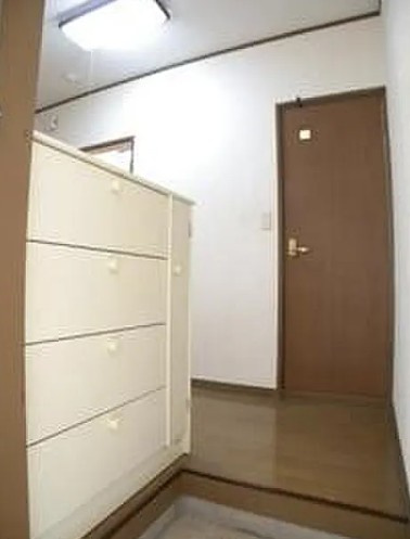 スカイハイツ東浦和の玄関|別部屋参照写真