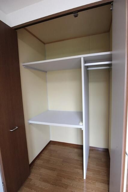 リリ参番館の収納