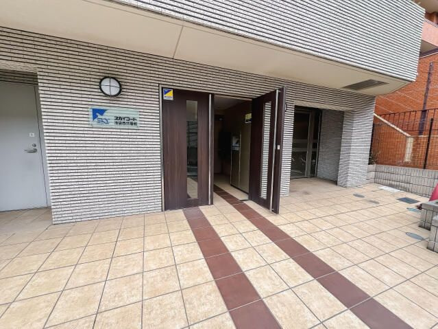 スカイコート池袋西弐番館のエントランス
