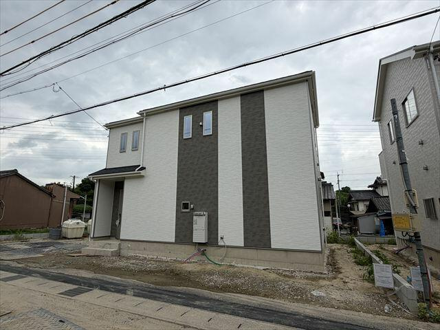名古屋市緑区大高町字東古根の新築一戸建の外観|B号棟