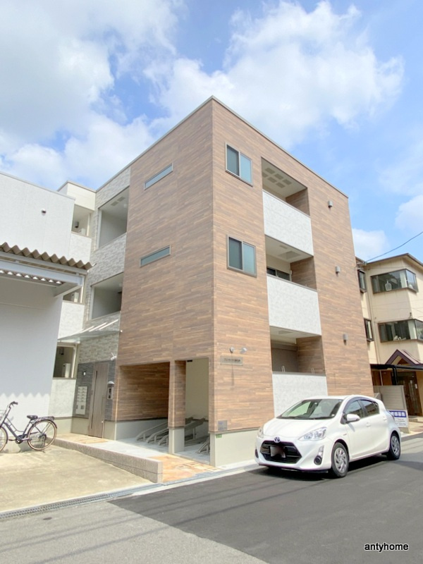 フジパレス上新庄西　仲介手数料無料の外観