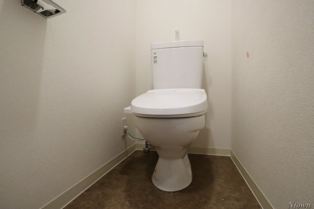 【トイレ】 | プレサンス鶴舞駅前レジス | シンプルで使いやすいトイレです