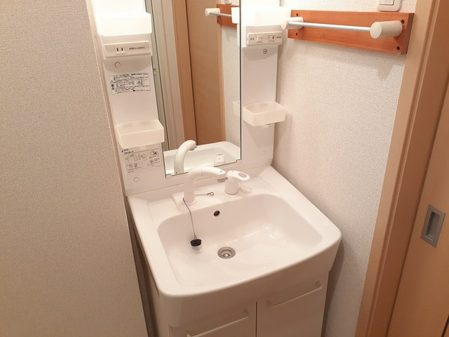 シャロル白山の独立洗面台|洗面所