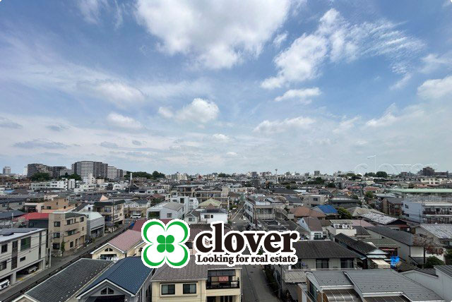 【展望】 | 日商岩井哲学堂マンション | 眼前に広がる空の雄大さと、このお部屋の自慢の一つである「眺望」をご覧ください。毎日、この景色を独り占めできる新生活に夢が広がります。～即日のご見学可能～　お問合せはお気軽にどうぞ。
