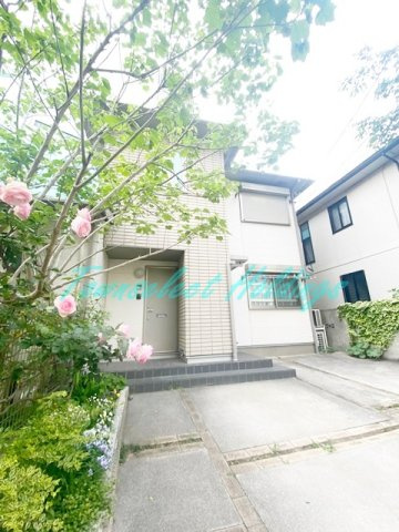 藤沢市鵠沼橘１丁目のアパートの外観