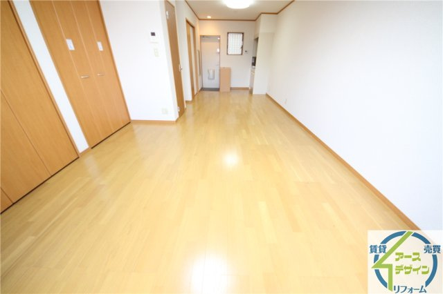 Pista魚住町の洋室