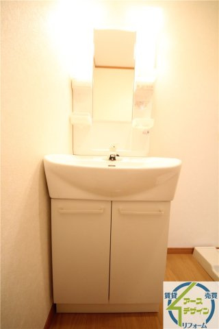 Pista魚住町の洗面所