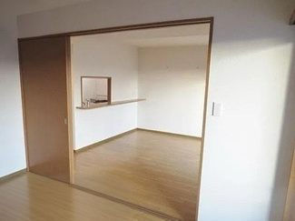 【居間・リビング】 | ステラメゾン下北沢
