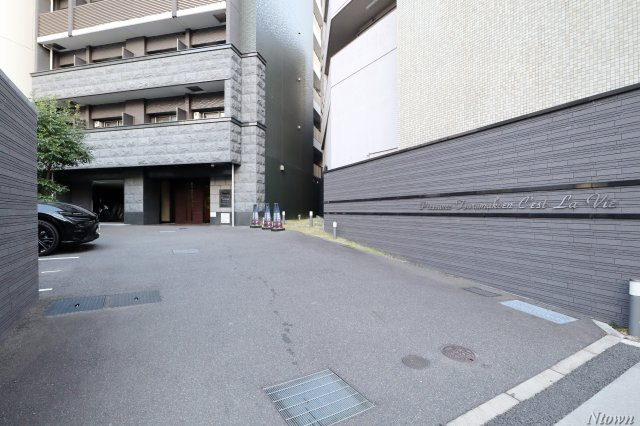 【エントランス】 | プレサンス鶴舞公園セラヴィ