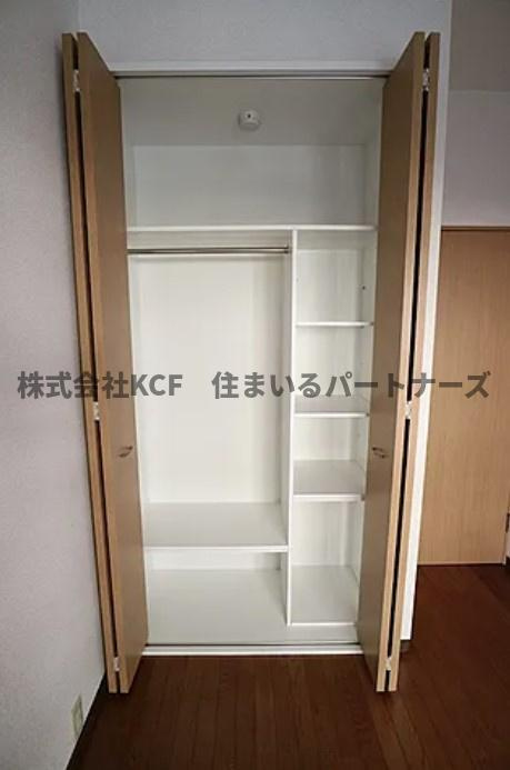 エトワール大善寺2の収納|こまごまとしたものを収納できそうですね