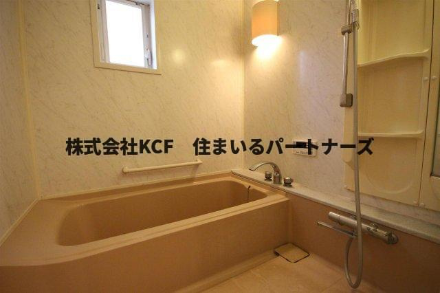 トロイメライIIの浴室|日々の疲れを癒すお風呂付です
