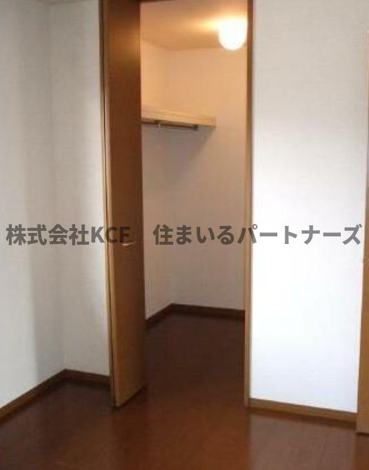 リビングタウン小森野 参番館 A棟の収納
