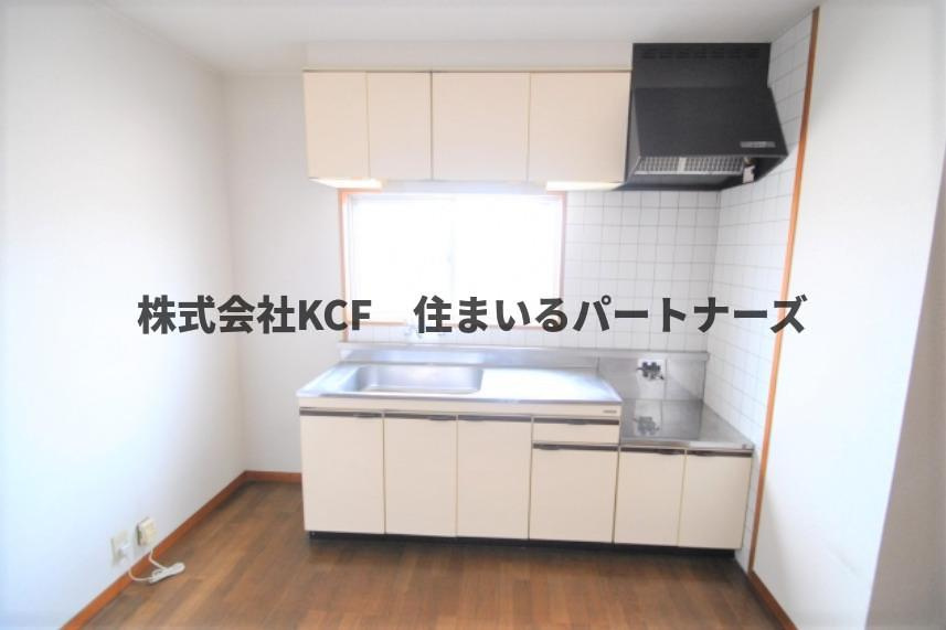 リバーコーポのキッチン|コンパクトなキッチンで掃除もラクラク