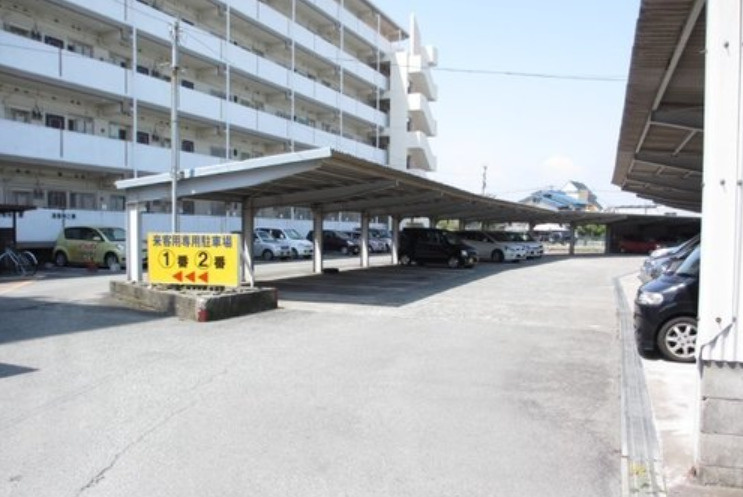 フジマンションの駐車場