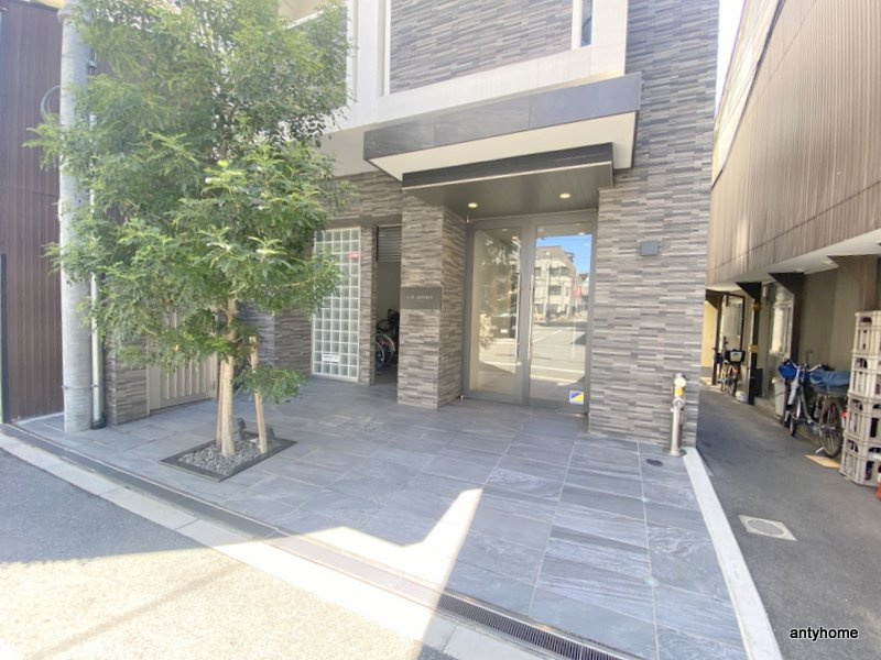 GLADIO上町台　仲介手数料無料のエントランス
