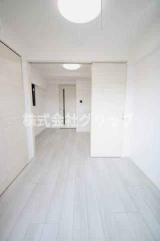Le'a横濱和田町参番館の居間・リビング