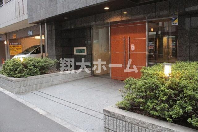日神デュオステージ池袋のエントランス