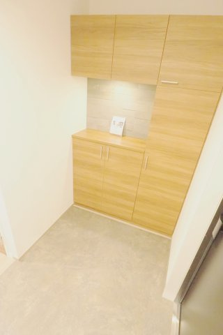 ラウンドヒルズＫの玄関