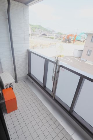 ラウンドヒルズＫのバルコニー