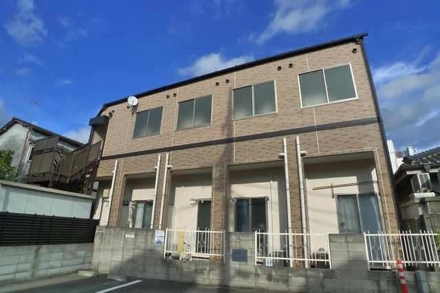 蒲田弐番館 のエントランス