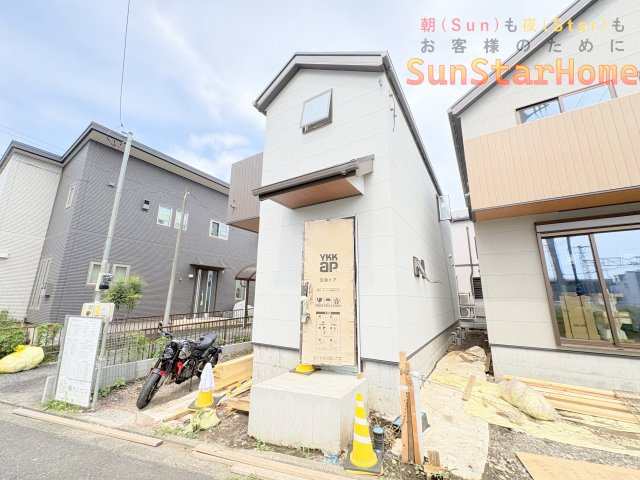 【サンスターホーム】羽村市小作台5丁目　駅前新築戸建2号棟の外観