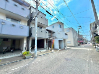 【周辺】 | 清水丘１丁目　中古一戸建 | ２面採光を確保した明るい室内は、風通しも良く、大変居心地の良い空間となっております♪爽やかな風を感じて起きる朝は、快適生活の始まりに！