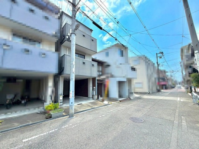 【周辺】 | 清水丘１丁目　中古一戸建 | ２面採光を確保した明るい室内は、風通しも良く、大変居心地の良い空間となっております♪爽やかな風を感じて起きる朝は、快適生活の始まりに！