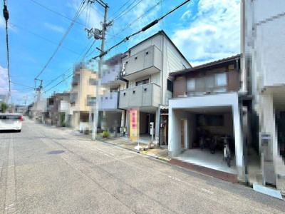 【外観】 | 清水丘１丁目　中古一戸建 | １坪以上のゆとりのある浴室ですよ！一日の疲れを癒すため湯船に浸かれば心身ともにリラックスできますね♪