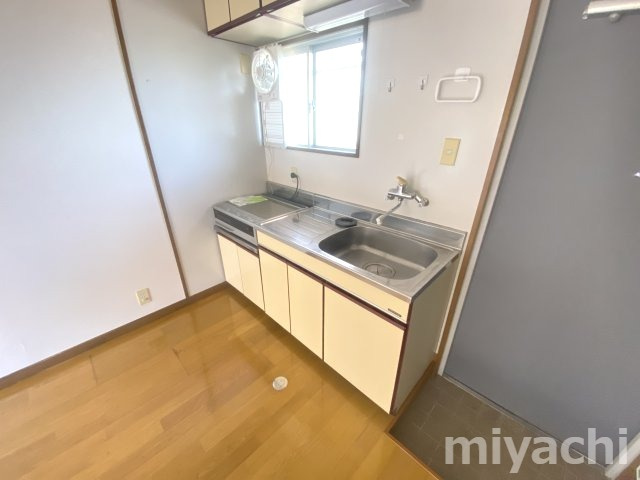リバティN1の玄関