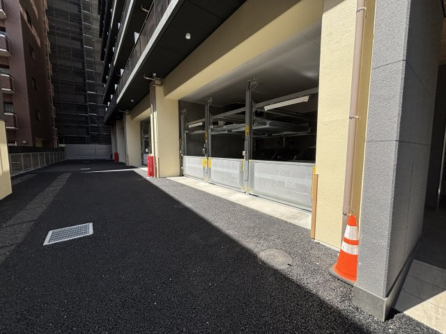 デュオフラッツ仙台木町通リネアの駐車場