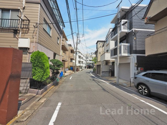 【前面道路含む現地写真】 | 渋谷区富ヶ谷1丁目