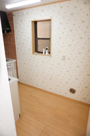 清水ヶ丘戸建のキッチン