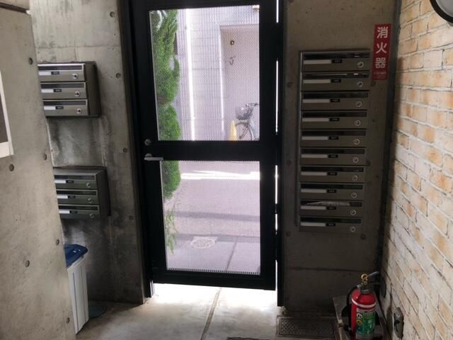 ＭＯＤＵＬＯＲ小金井本町のエントランス
