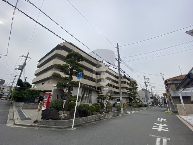 レジェーロ永和の外観
