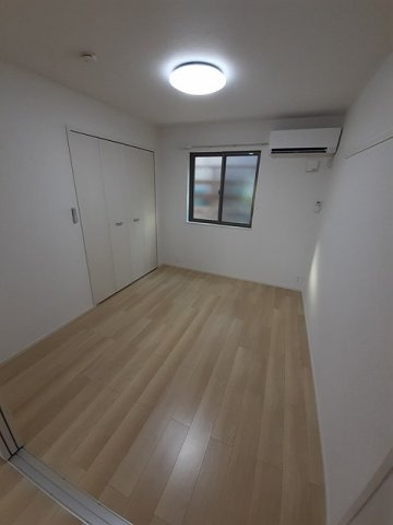 【内装】 | ローズ・パレス | 明るい室内です