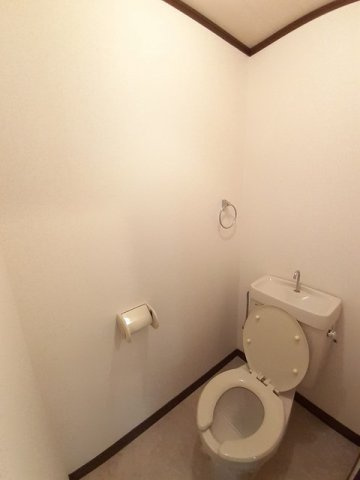 【トイレ】 | ファミールメゾン舞 | ゆったりとした空間のトイレです