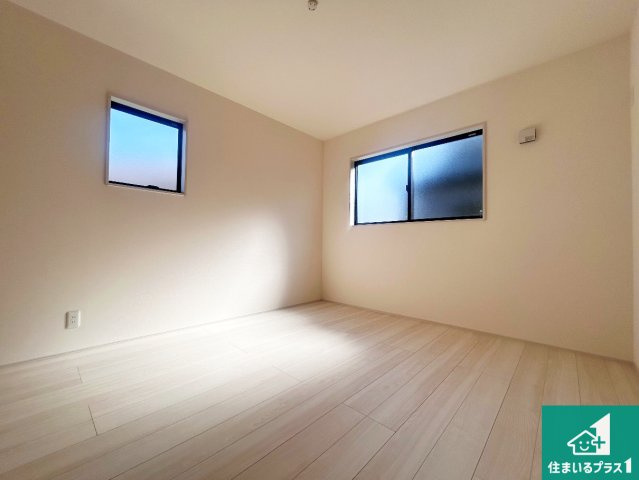 神戸市西区狩場台　第6期　新築一戸建ての洋室|シンプルな洋室は、自分好みのインテリアが楽しめます♪ご家族とインテリアや家具を選びに行くのは新築購入時の醍醐味の一つです。ぜひお楽しみください♪